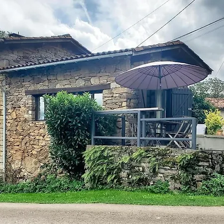 Dans Un Hameau De Charme Сasa de vacaciones *