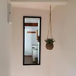 Dans Un Hameau De Charme *