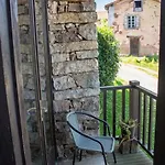 Dans Un Hameau De Charme Hébergement de vacances Castelnau-Durban