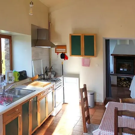 Dans Un Hameau De Charme