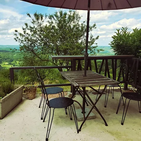 Dans Un Hameau De Charme Hébergement de vacances *