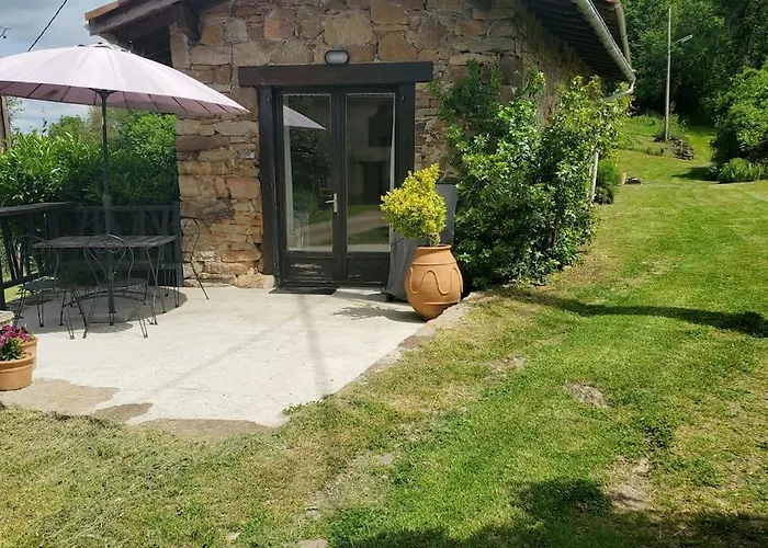 Dans Un Hameau De Charme Castelnau-Durban